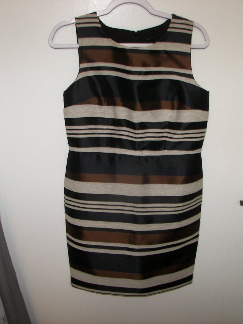 Ann Taylor sleeveless striped shift dress size 6
